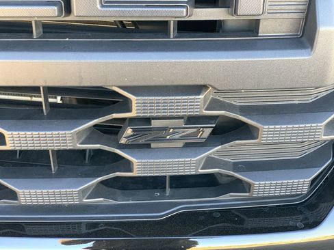 Used 2024 Chevrolet Silverado 1500 Custom Trail Boss w/ Dark Appearance Package image 29