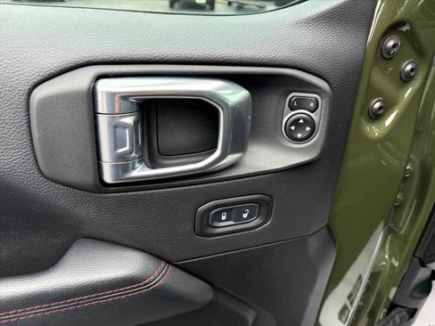Used 2021 Jeep Wrangler Unlimited Rubicon image 22