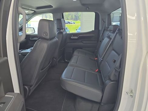 Certified 2025 GMC Sierra 1500 SLT AWD/4WD image 3
