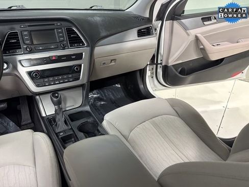 Used 2016 Hyundai Sonata SE image 18