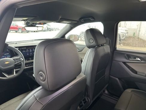 New 2026 Chevrolet Equinox LT w/ Convenience Package II AWD/4WD image 26