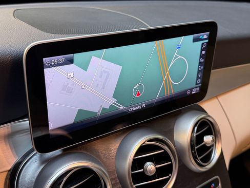 Used 2019 Mercedes-Benz C 300 4MATIC Sedan image 28
