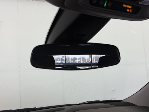 Used 2023 Chevrolet Blazer LT image 28