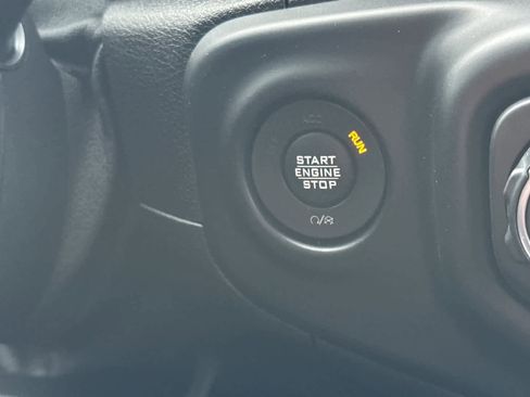 Used 2020 Jeep Gladiator Sport w/ Quick Order Package 24S image 21