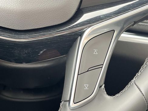 New 2026 Cadillac XT5 Premium Luxury w/ Driver Assist Package AWD/4WD image 33