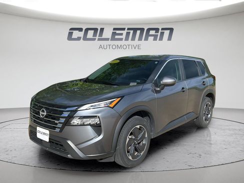 Used 2024 Nissan Rogue SV FWD image 1