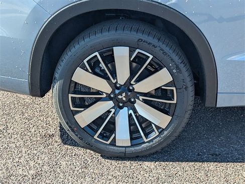New 2025 Mitsubishi Outlander SEL image 5