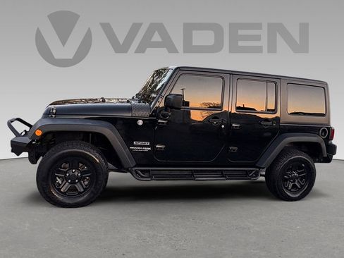 Used 2018 Jeep Wrangler Unlimited Sport w/ Connectivity Group image 6