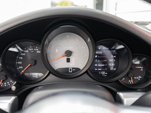 Used 2017 Porsche 911 Carrera S RWD image 15