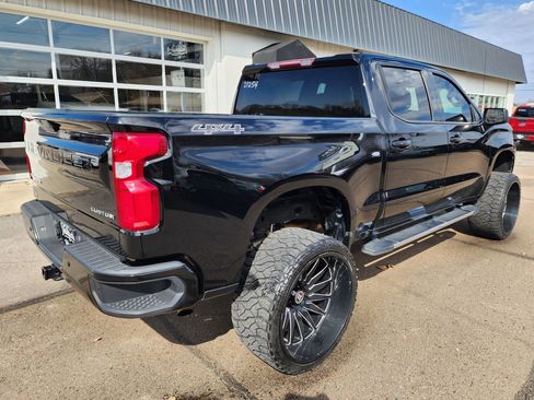 Used 2020 Chevrolet Silverado 1500 Custom w/ Custom Value Package image 8