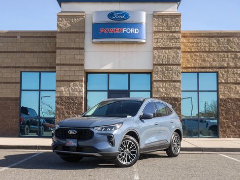 New 2026 Ford Escape SE image 2