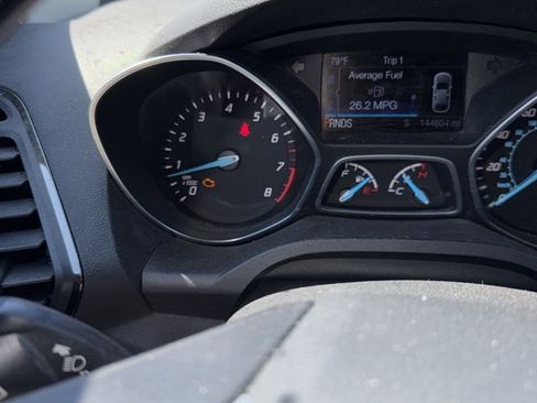 Used 2016 Ford Escape Titanium w/ Equipment Group 301A AWD/4WD image 9