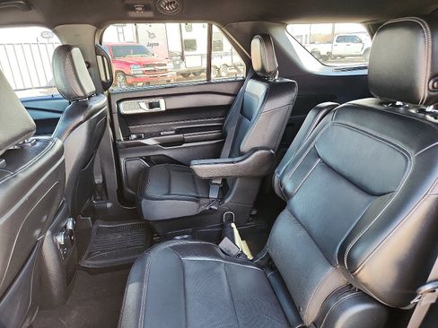Used 2020 Ford Explorer Limited image 9