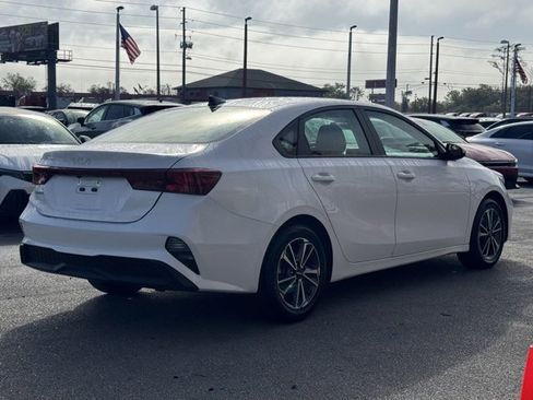 Certified 2023 Kia Forte LXS image 5