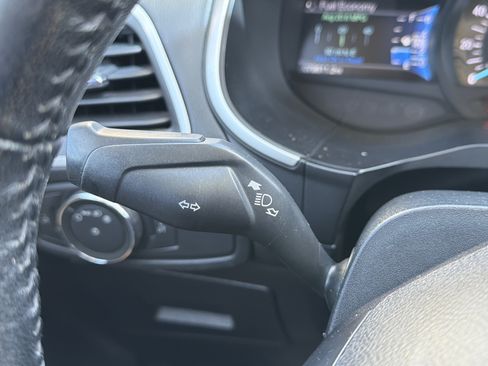 Used 2016 Ford Edge SEL w/ Equipment Group 201A AWD/4WD image 16