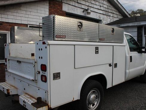 Used 2012 Ford F250 XL RWD image 16