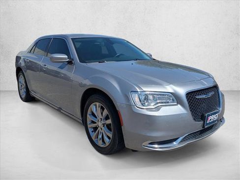 Used 2017 Chrysler 300 Limited AWD/4WD image 3