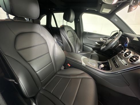 Used 2022 Mercedes-Benz GLC 300 4MATIC image 25