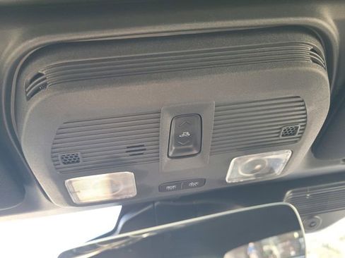 Used 2025 Ford Mustang Premium image 21