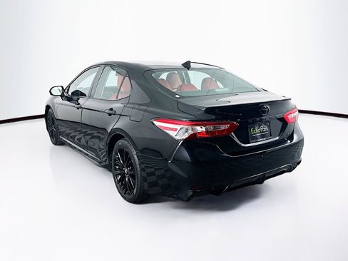 Used 2020 Toyota Camry SE image 5