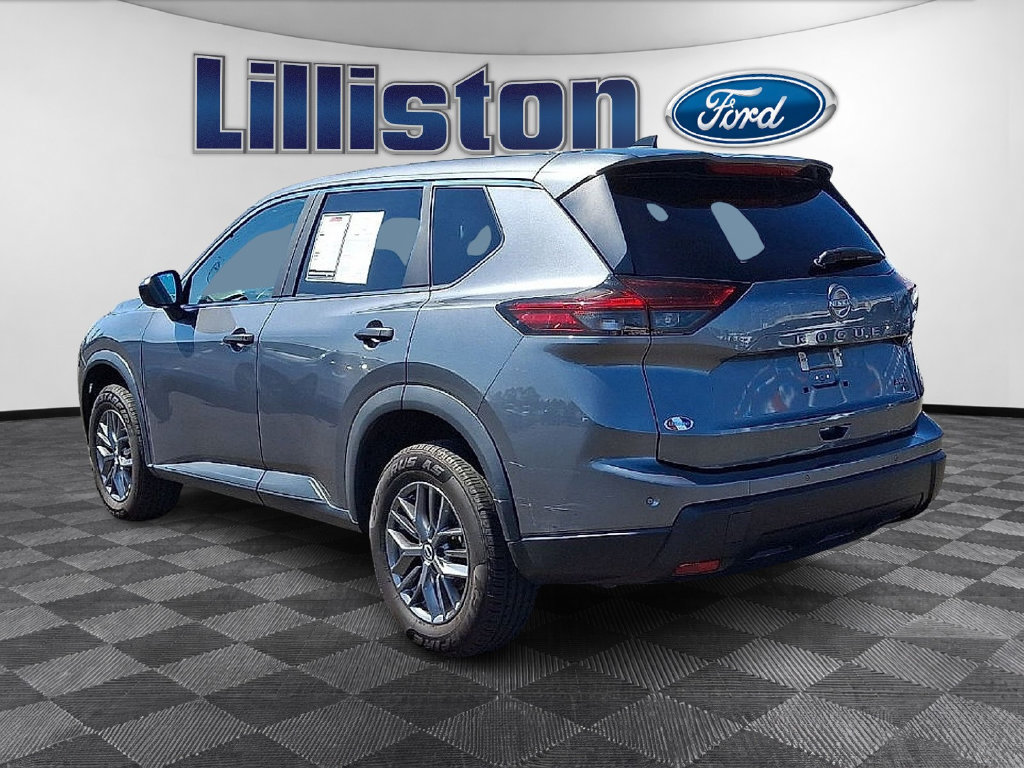 Used 2024 Nissan Rogue S AWD/4WD image 6
