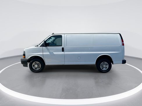 Used 2020 Chevrolet Express 2500 w/ Driver Convenience Package RWD image 6