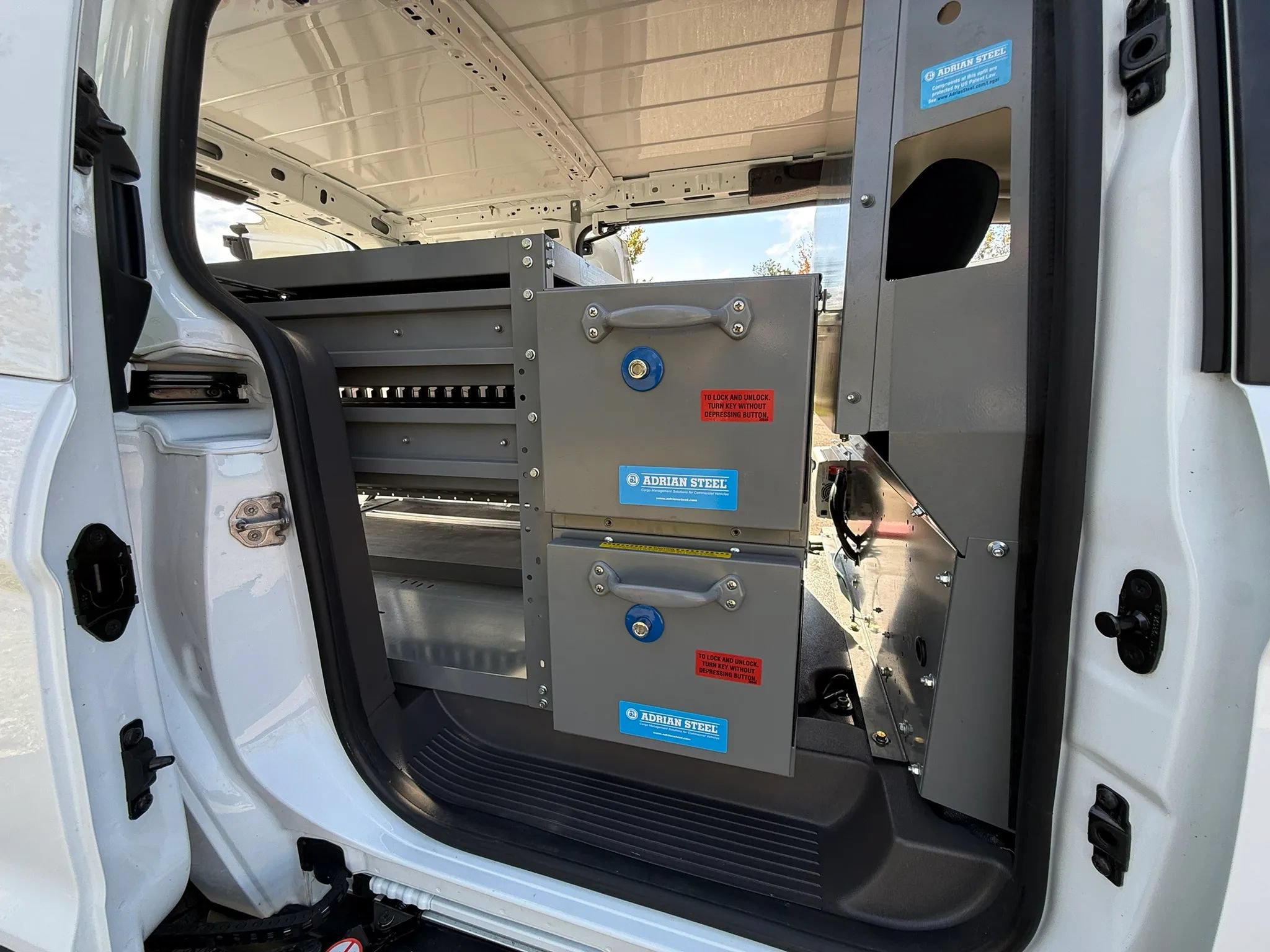 Used 2020 Ford Transit Connect XL FWD image 12