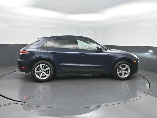 Used 2019 Porsche Macan AWD/4WD image 28