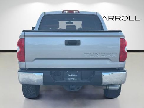 Used 2017 Toyota Tundra SR5 w/ SR5 Upgrade Package AWD/4WD image 4