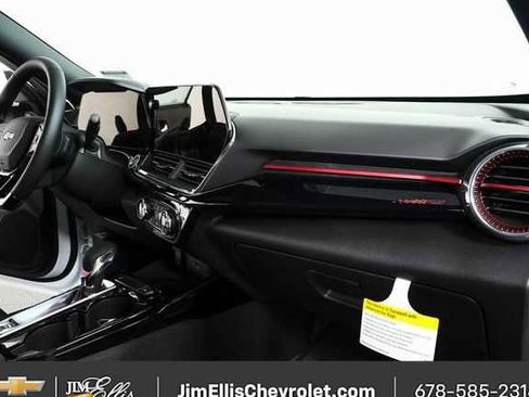 New 2026 Chevrolet Trax RS w/ Sunroof Package image 21