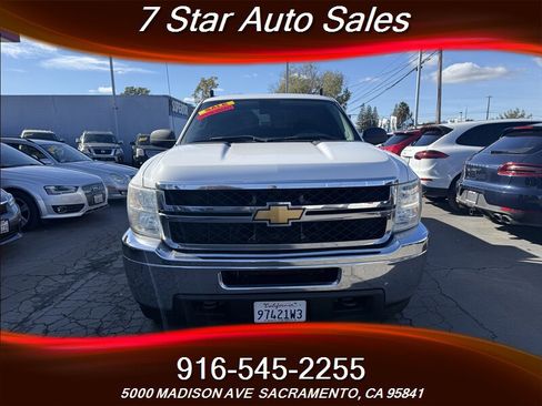Used 2013 Chevrolet Silverado 2500 W/T image 2