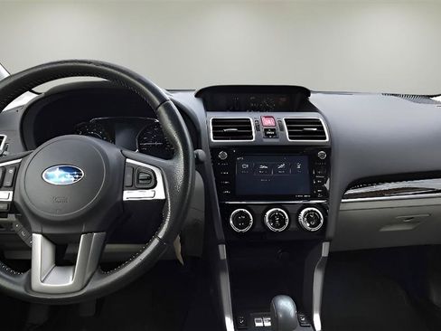 Used 2017 Subaru Forester 2.5i Limited AWD/4WD image 11
