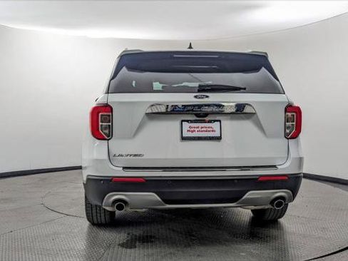 Used 2023 Ford Explorer Limited image 7