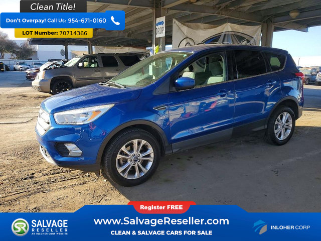 Used 2019 Ford Escape SE FWD image 1