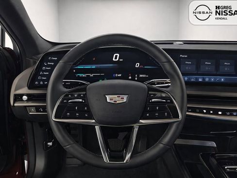 Used 2024 Cadillac Lyriq Sport RWD image 8