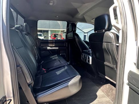 Used 2018 Ford F150 Lariat w/ Equipment Group 502A Luxury image 10