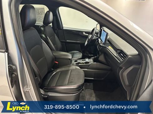Used 2024 Ford Escape ST-Line w/ Tech Pack #1 AWD/4WD image 8