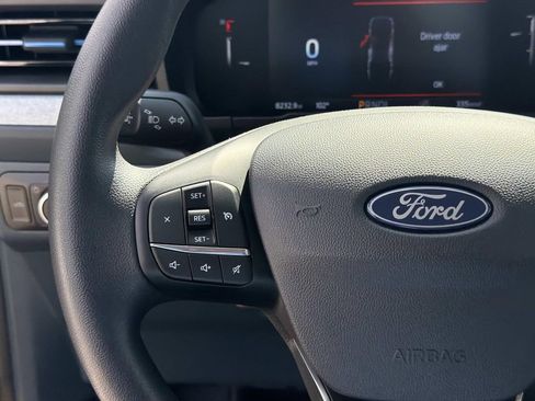 Used 2025 Ford Maverick XLT w/ Equipment Group 302A AWD/4WD image 22