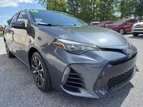 Used 2018 Toyota Corolla SE FWD image 7