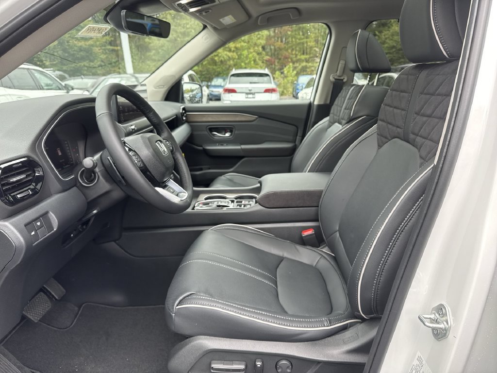 New 2026 Honda Pilot Elite image 13