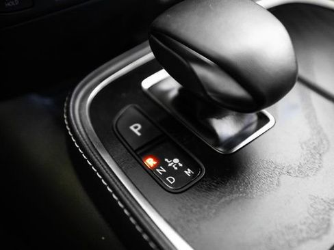 Used 2023 Lexus LS 500h AWD w/ Luxury Package image 43
