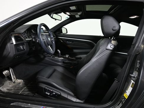Used 2019 BMW 430i xDrive Coupe w/ M Sport Package AWD/4WD image 3