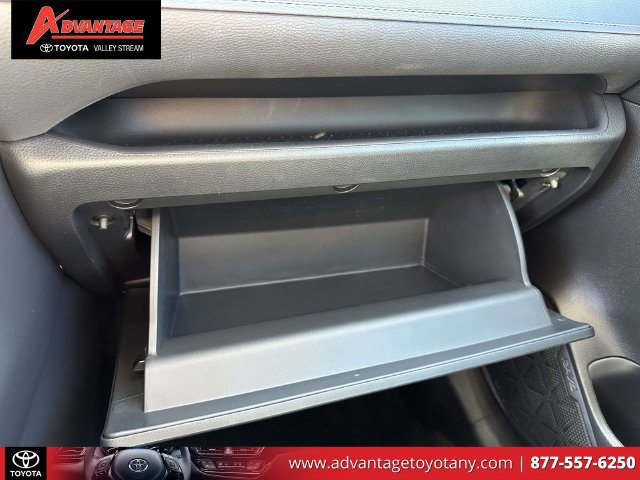 Certified 2022 Toyota RAV4 LE AWD/4WD image 37
