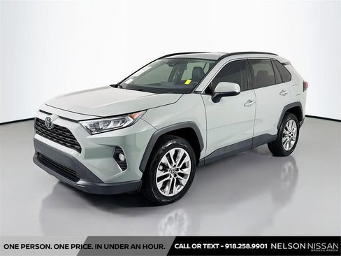 Used 2021 Toyota RAV4 XLE Premium FWD image 1