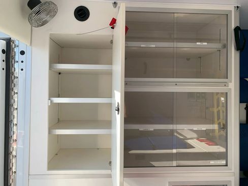 Used 2014 Chevrolet Express 4500 w/ Ambulance Package image 57