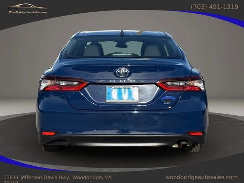 Used 2023 Toyota Camry LE FWD image 5