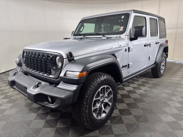 Used 2024 Jeep Wrangler Unlimited Sport AWD/4WD image 8