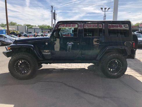 Used 2013 Jeep Wrangler Unlimited Sahara w/ Trailer Tow Group AWD/4WD image 5