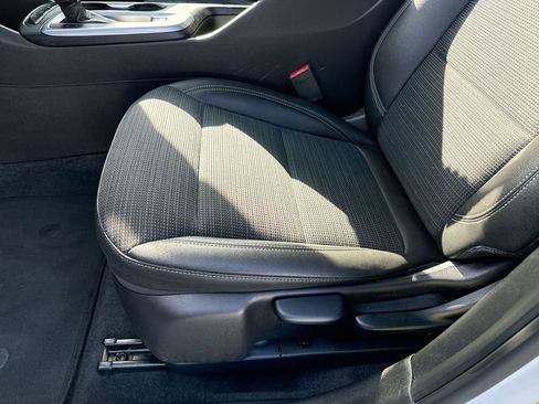 Certified 2025 Buick Envista Preferred image 11