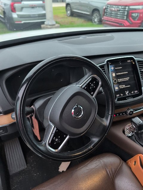 Used 2021 Volvo XC90 T6 Momentum w/ Climate Package AWD/4WD image 7